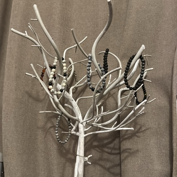 Natural Design Display Tree - Picture 4 of 4